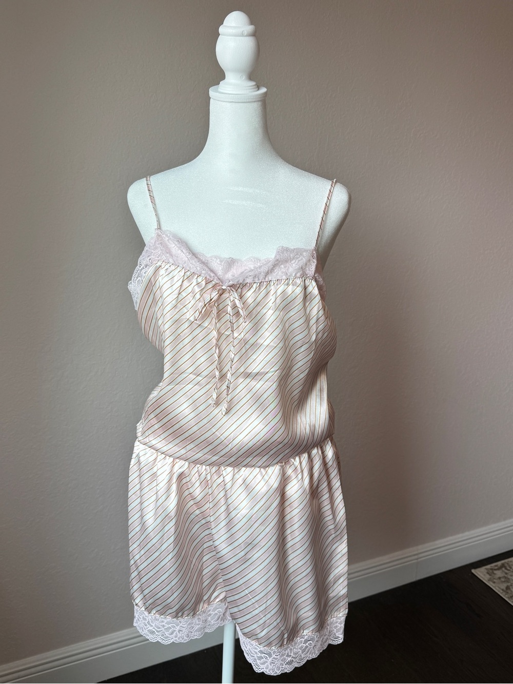 NWT French Connection Satin Lace Cami & Shorts Pajama Set Pink XL/L